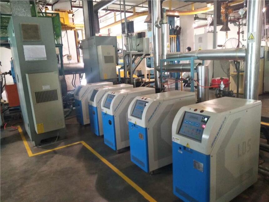 油溫機廠家/油加熱器/油溫加熱器/油循環(huán)控溫機/高溫油溫機