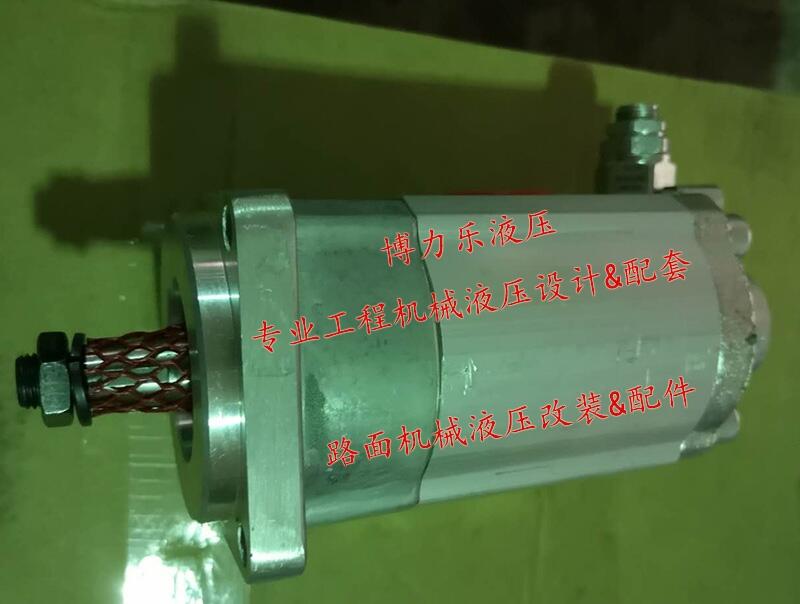 徐工裝載機用風扇齒輪馬達WM09A1-1820783原裝進口
