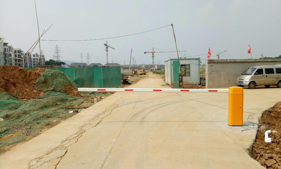 南京停車場車牌識別道閘一體機 地下車庫起落桿收費系統(tǒng)