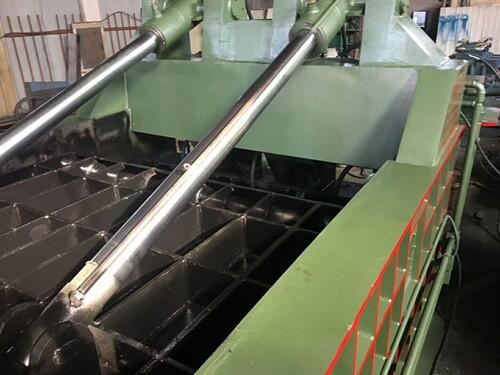 廠家直銷臥式廢鋼壓塊機(jī)