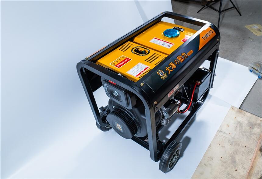 自帶電源柴油230A發(fā)電焊機(jī)