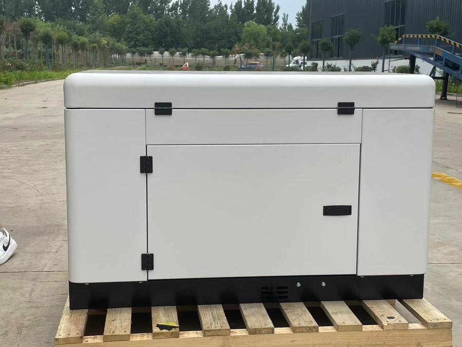 10kw柴油發(fā)電機(jī)箱體式全自動油耗低性能強(qiáng)