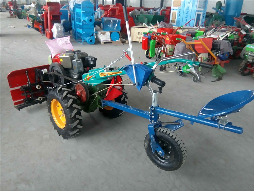 優(yōu)質(zhì)耐用山地小型水稻收割機(jī) 旱稻小麥割曬機(jī)
