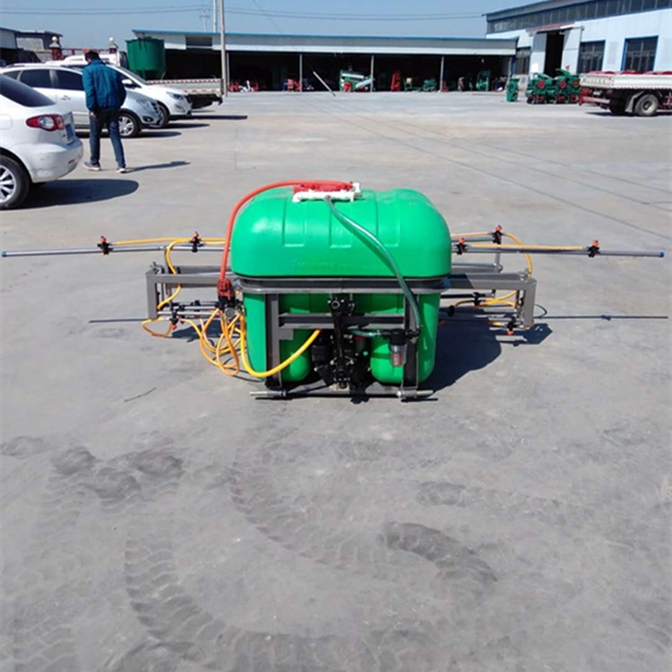 果園用的彌霧機(jī) 小型拖拉機(jī)后懸掛風(fēng)送式的葡萄果樹噴霧器