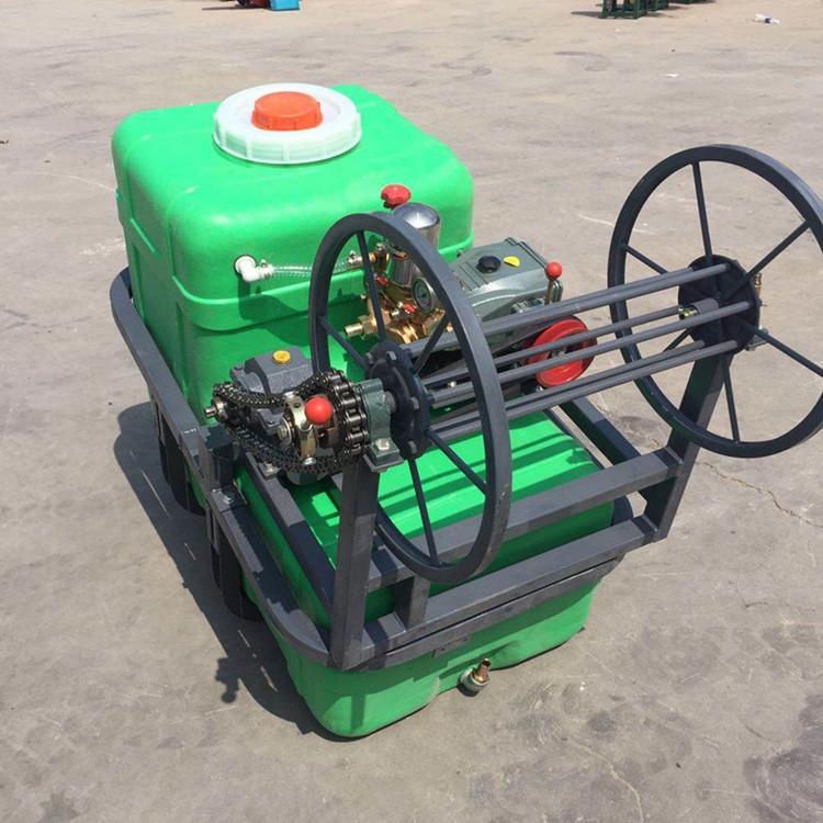 拖拉機(jī)帶的噴霧器  大寬幅噴霧器打藥機(jī)