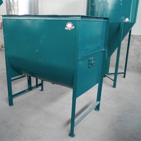 臥式大型飼料攪拌機 混料機價格 定做不同型號的飼料攪料機