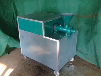 新型玉米膨化機 飼料加工設備設計新穎四川