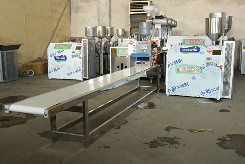 家用電無(wú)礬粉條機(jī)組哪里賣(mài)