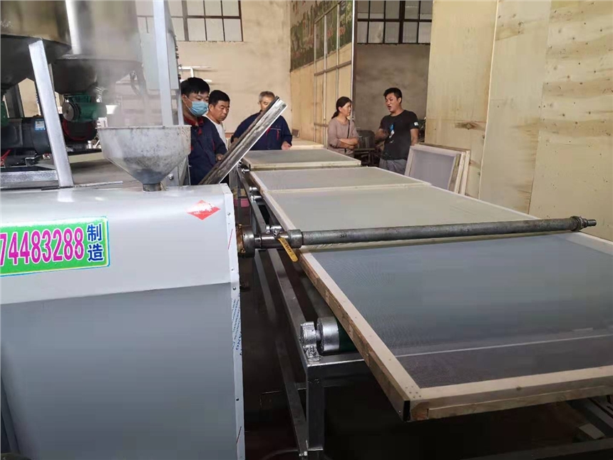 全自動(dòng)無礬紅薯粉條粉絲機(jī)