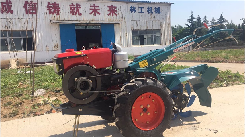 河南果園施肥開溝機(jī)小型履帶果園開溝機(jī)