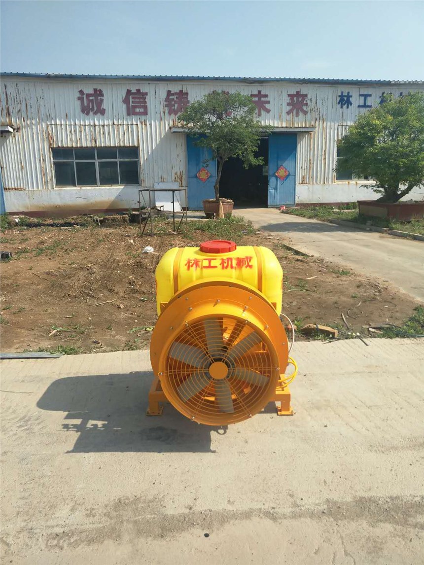 黑龍江打藥機電瓶車帶打藥機