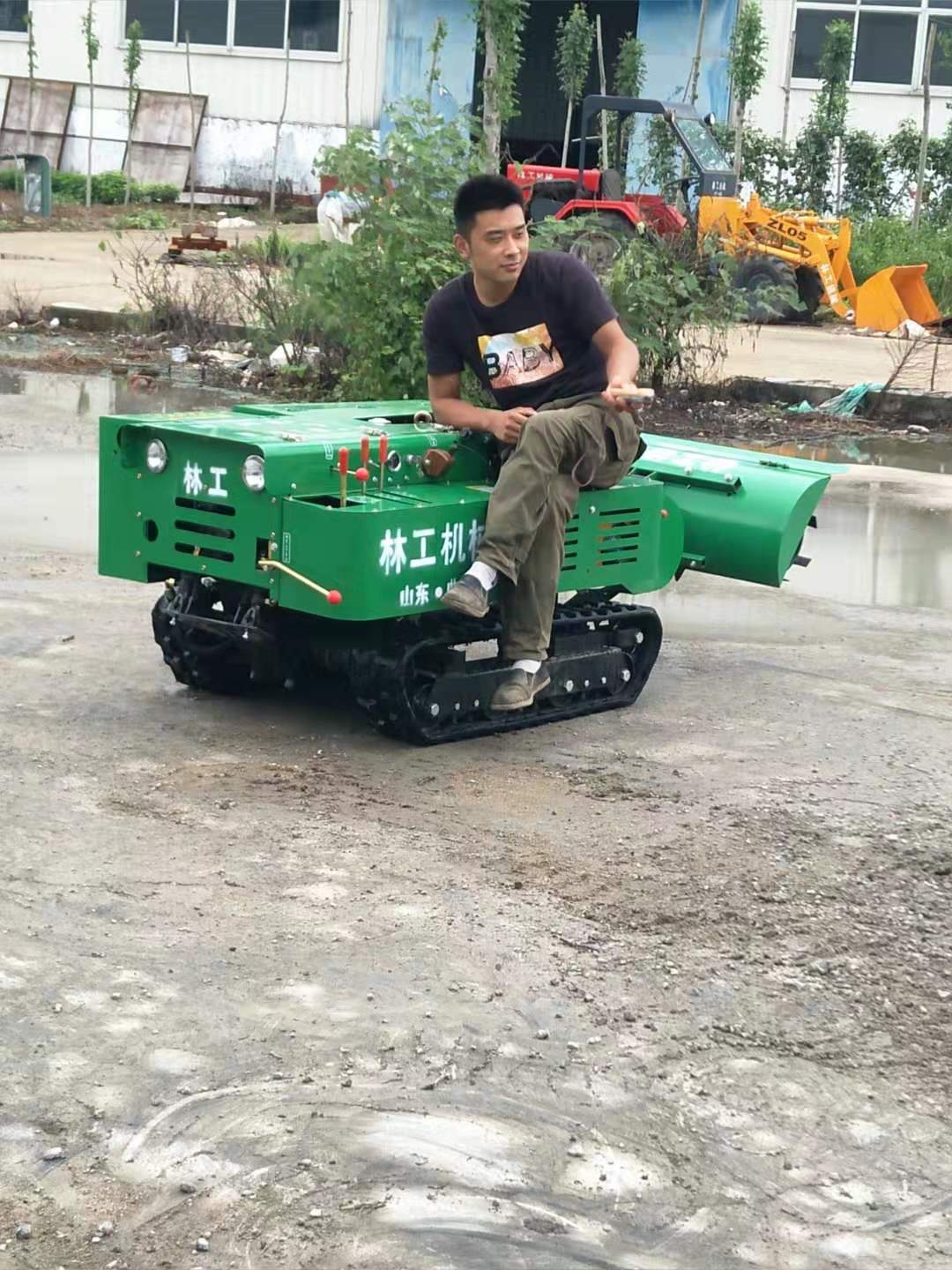 重慶自走式開(kāi)溝施肥機(jī)哪家賣的好