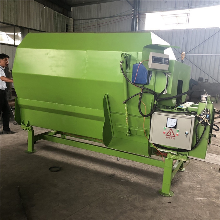 玉米草料攪拌機(jī)自動稱重混合機(jī)5立方攪拌機(jī)