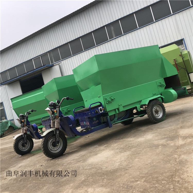 移動方便撒料車自動化投料車羊舍撒料車