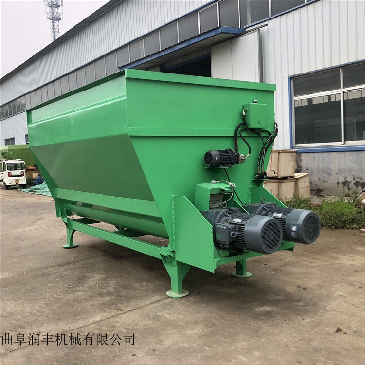TMR攪拌機(jī)移動(dòng)式粉碎拌草機(jī)電動(dòng)攪拌機(jī)