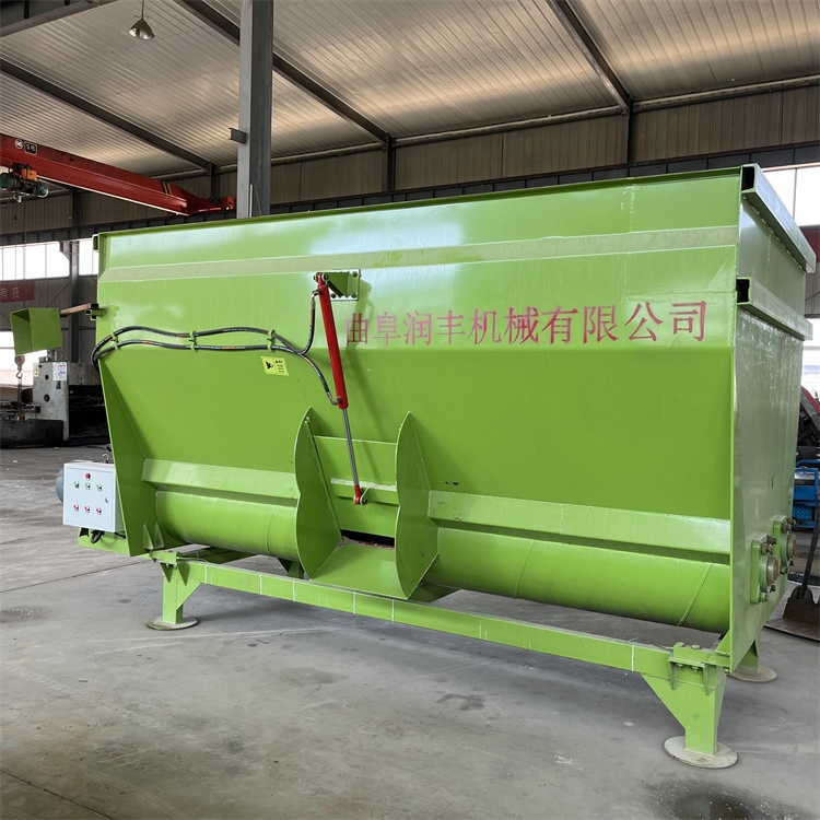 青儲(chǔ)粉碎拌料機(jī) 單軸TMR攪拌機(jī) TMR攪拌機(jī)轉(zhuǎn)速