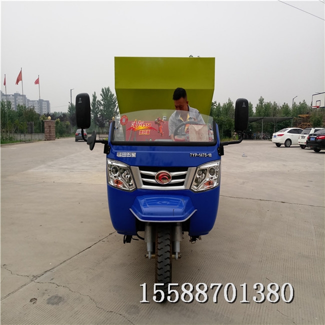 甘肅青貯撒料車價(jià)格 牛舍飼料喂料車廠家