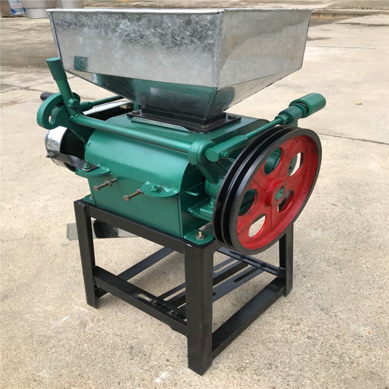 蕪湖高效率三相電玉米破碎機(jī)五谷雜糧擠扁機(jī)