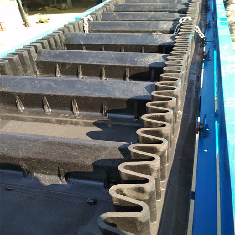10公分高擋邊帶輸送機(jī)不銹鋼防腐 貨柜裝卸用輸送機(jī)