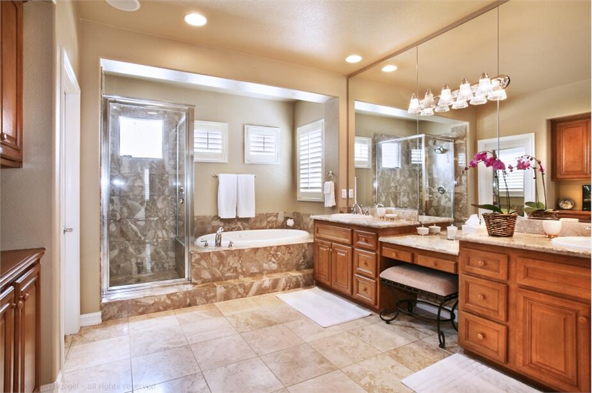 佛山鴻金源家具有限公司顧客至上 經(jīng)得起市場(chǎng)考驗(yàn)