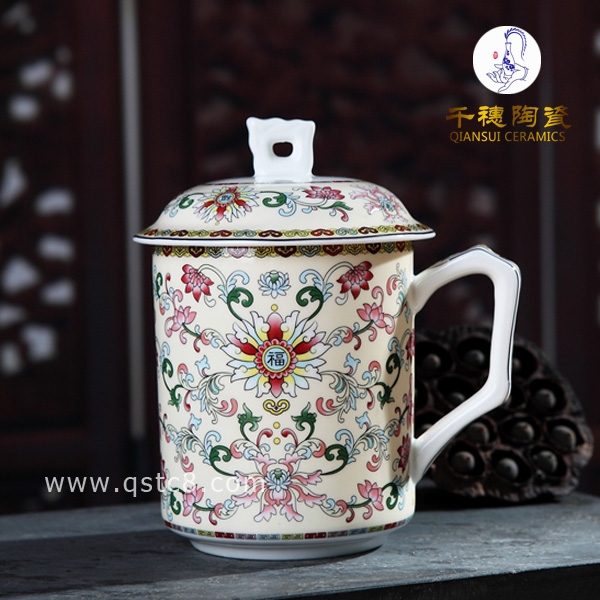 陶瓷茶杯定制廠家工藝_高檔錦盒裝陶瓷禮品茶杯送領(lǐng)導