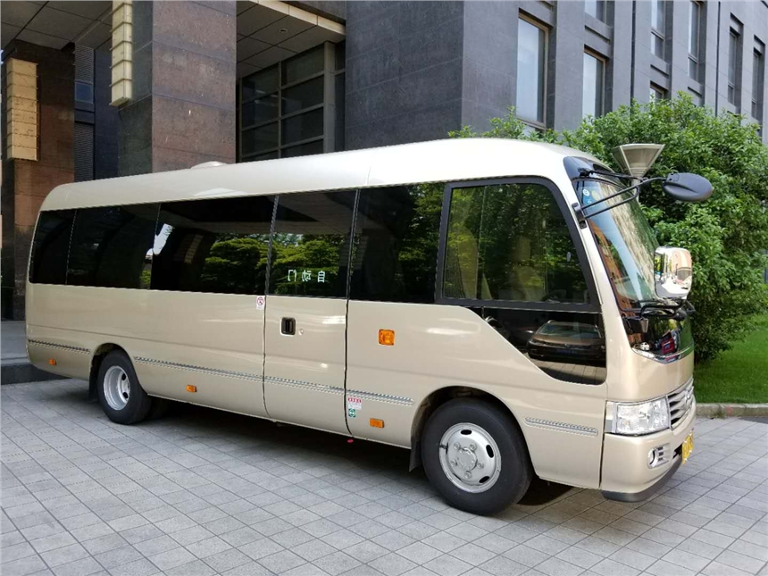 上海公司租車 岀租豐田考斯特中巴帶司機  會議機場酒店接待 旅游長途包車