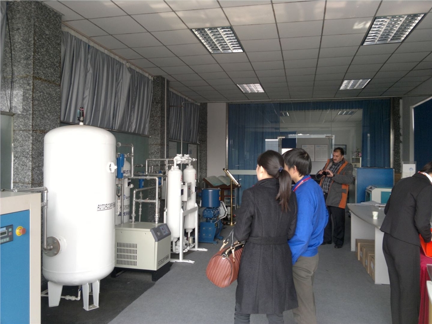 電力行業(yè)用什么樣的空壓機禾必斯特30立方