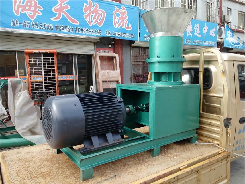 動(dòng)力電鋸末顆粒機(jī) 150型鴿子飼料顆粒機(jī)