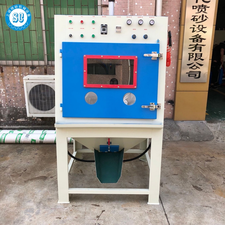 上誠滾籃滾筒自動噴砂機塑料爪子去毛刺自動設(shè)備