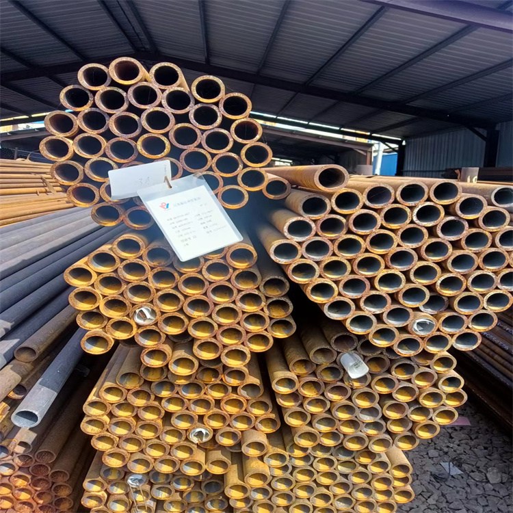 美標(biāo)A106B無(wú)縫鋼管，P11合金鋼管，低溫GR.6鋼管，GB8163無(wú)縫鋼管