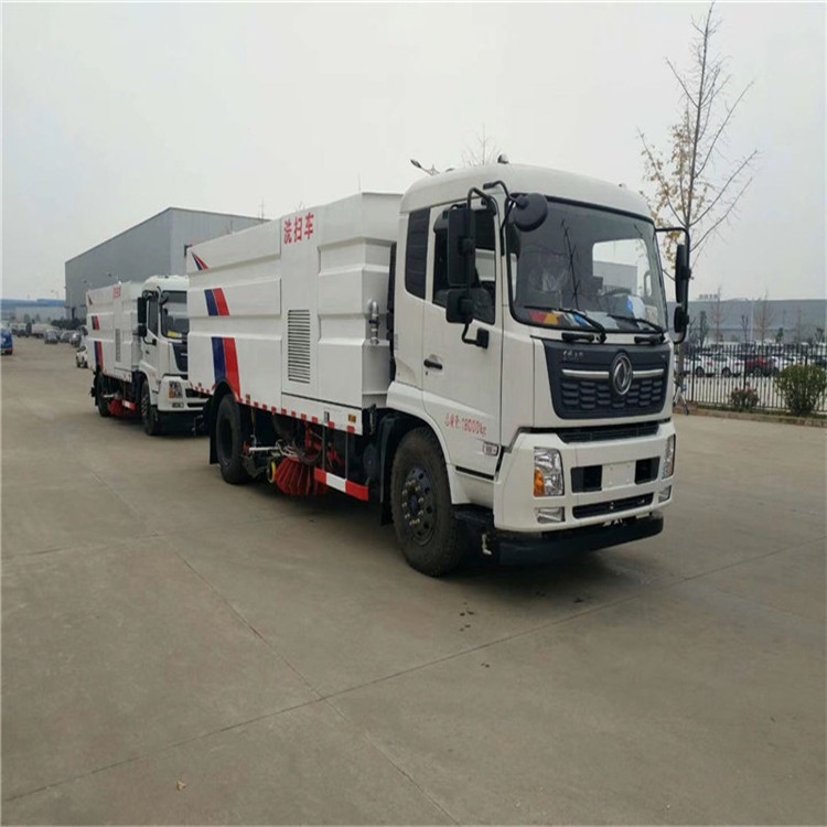 青島多功能洗掃車(chē)有現(xiàn)車(chē)