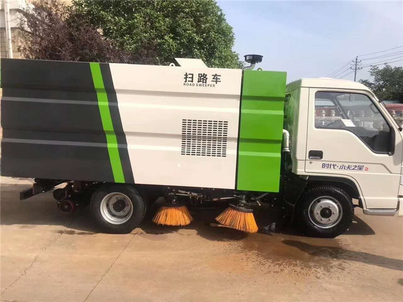 長春國六吸塵掃路車2021報價