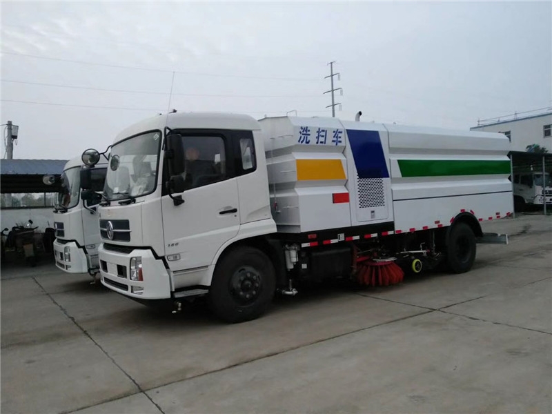 哈爾濱道路吸塵清掃車多少錢