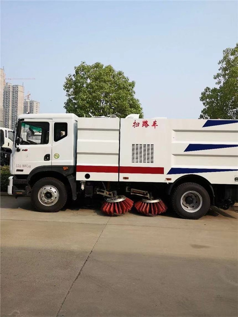 惠州道路吸塵清掃車多少錢