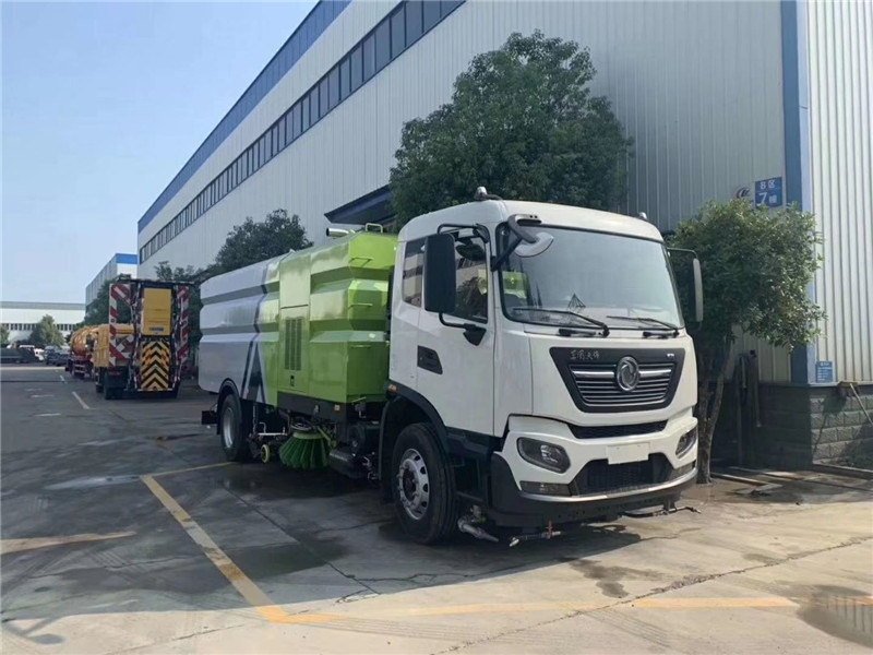 崇左東風(fēng)小多利卡干濕掃路車品質(zhì)保障