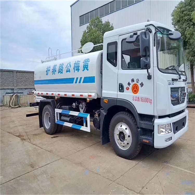 丹東環(huán)衛(wèi)綠化灑水車現(xiàn)車低價(jià)