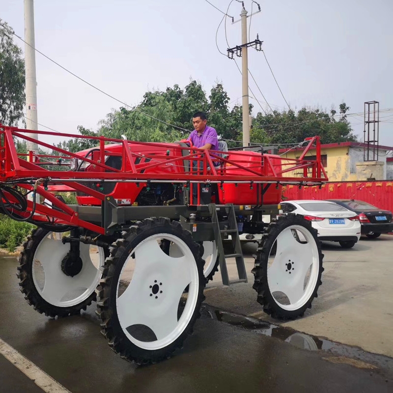 云南玉溪大型棉花打藥機四驅(qū)打藥車補貼多少錢