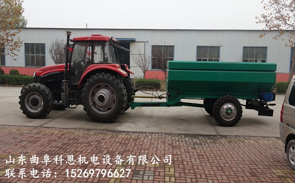 南充牽引式有機(jī)肥農(nóng)家肥撒肥車多少錢