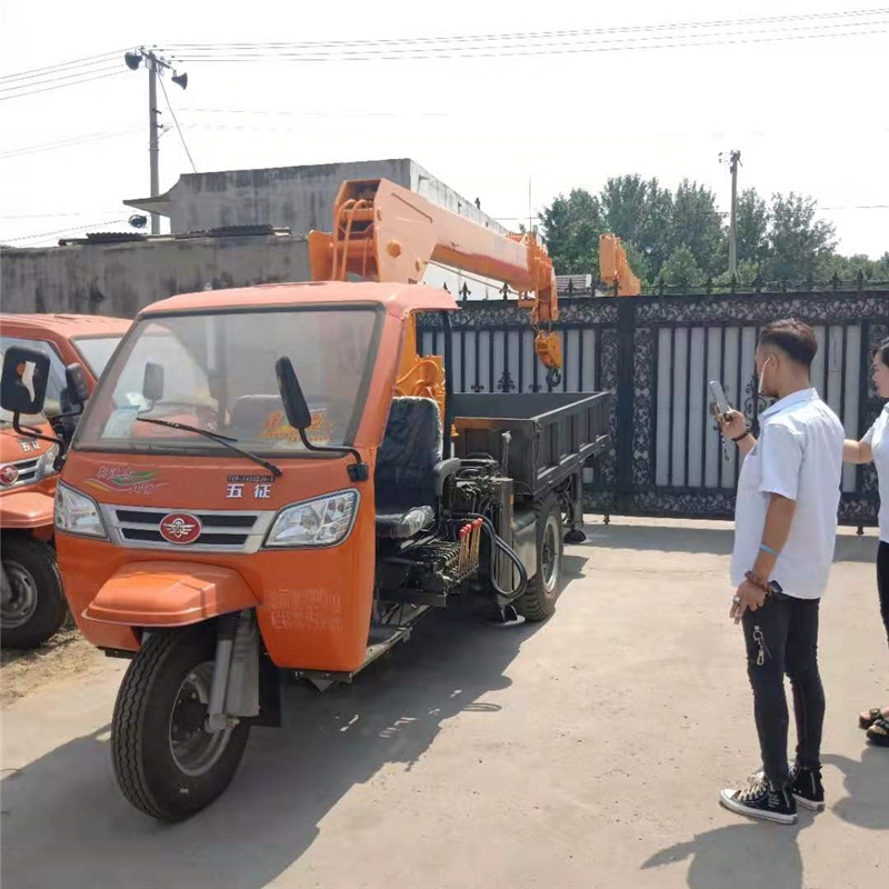 五征三輪小吊車 園林綠化吊樹(shù)拉樹(shù)隨車吊 三輪隨車吊