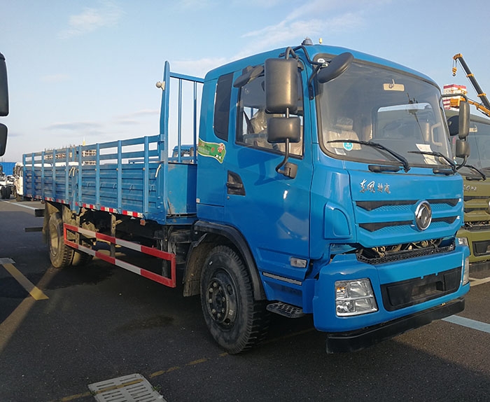 東風(fēng)九米EQ5120XLHF9型國(guó)五平頭教練車