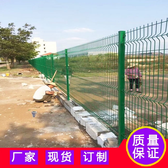 護欄網(wǎng)生產(chǎn)商 中山鐵網(wǎng)圍墻 陽江金屬網(wǎng)邊框 園林綠化護欄批發(fā)