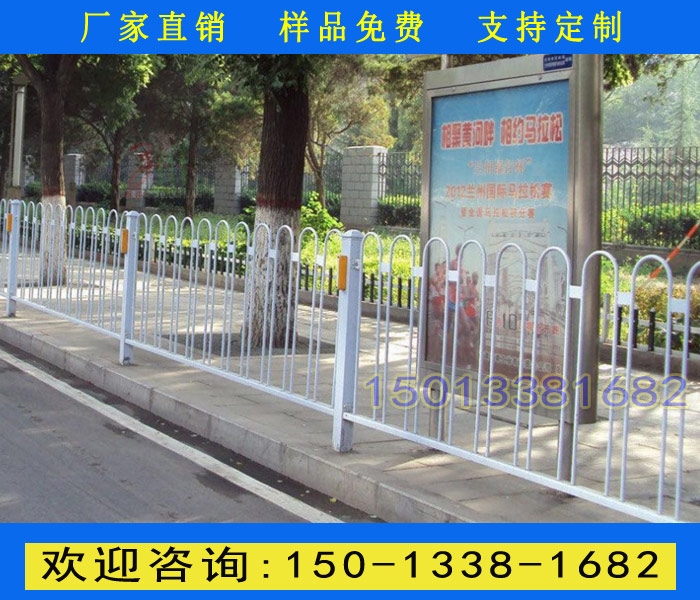 肇慶公路不銹鋼隔離護(hù)欄廠家 京式欄桿現(xiàn)貨