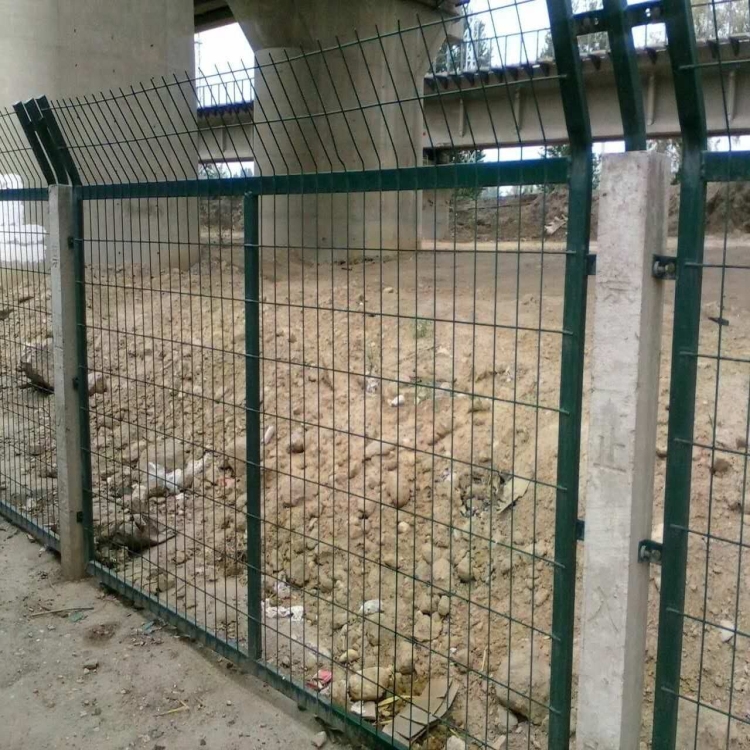 陽江高速橋下墨綠網片 鐵路8001防護圍欄價格