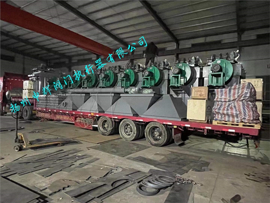 布袋式脈沖除塵器 環(huán)保脫硫脫硝除塵裝置 申輝廠家