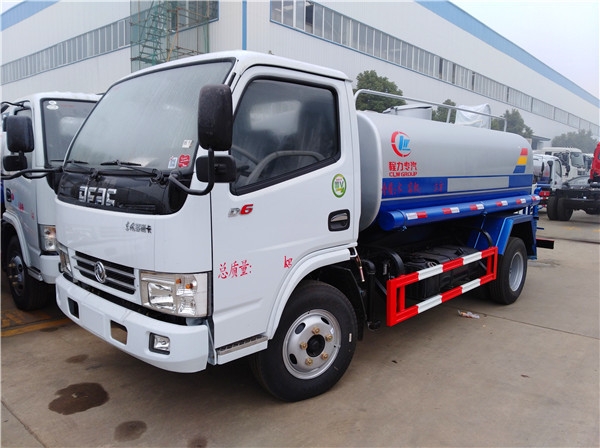 灑水車(chē)離合器打滑怎么辦_福州12噸灑水車(chē)/灑水車(chē)照片