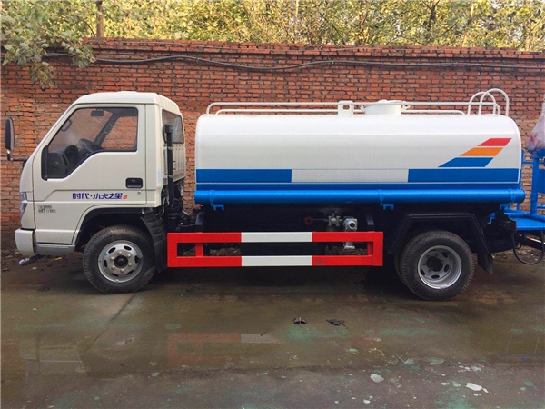 新能源灑水車_國六灑水車制造商創(chuàng)新服務(wù)_純電動(dòng)噴霧降塵車制造商創(chuàng)新服務(wù)