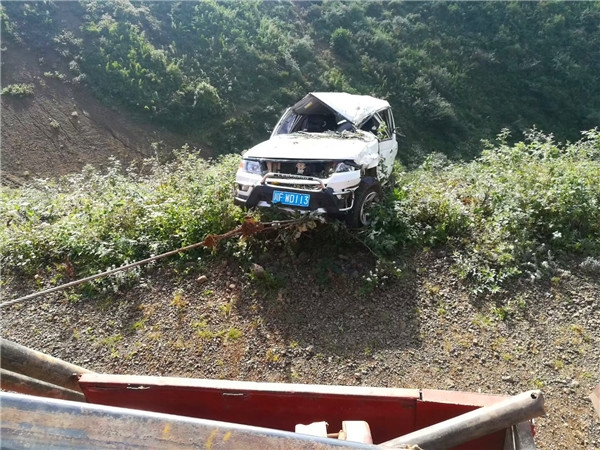 涼山事故清障車(chē)_土炮車(chē)圖紙定做鑄造輝煌