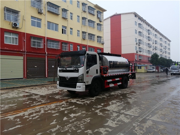 贛州市乳化瀝青噴灑車(chē)功能介紹