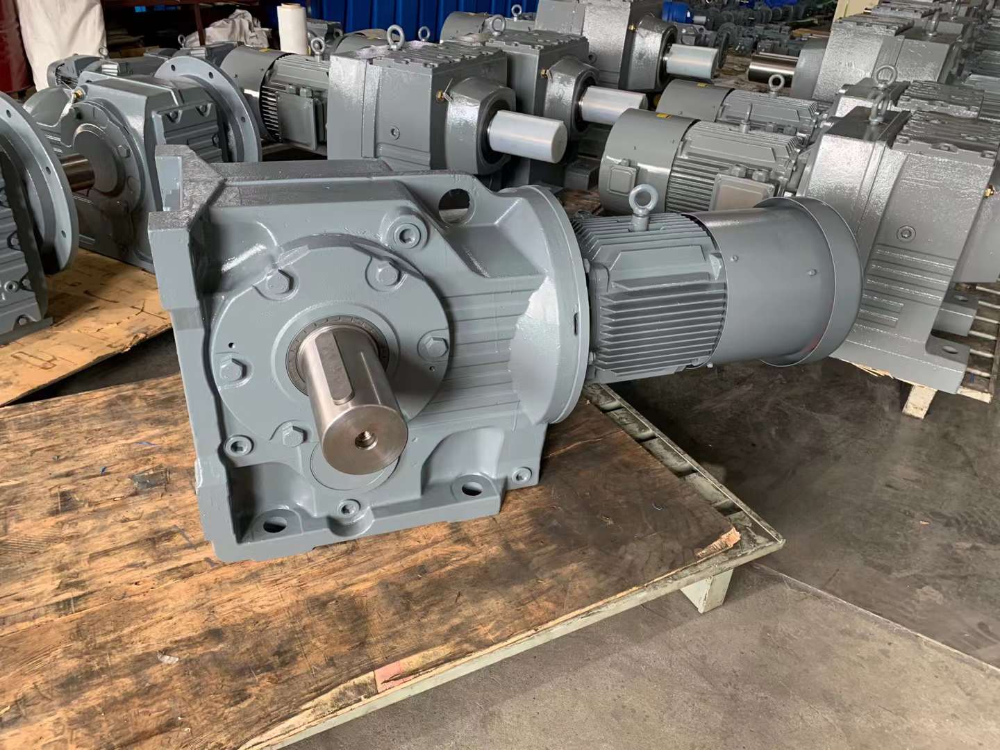 KAF127R87DV100L4減速電機(jī)DLK04