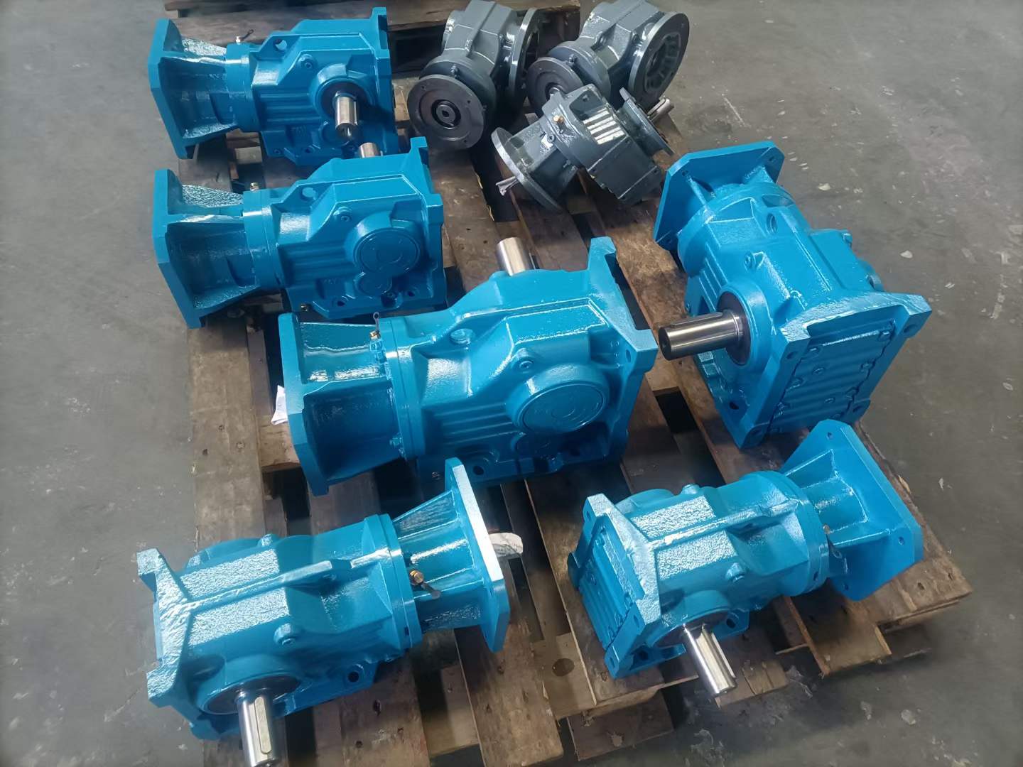 FA57-21.17-100B5直角減速機(jī)WHX225